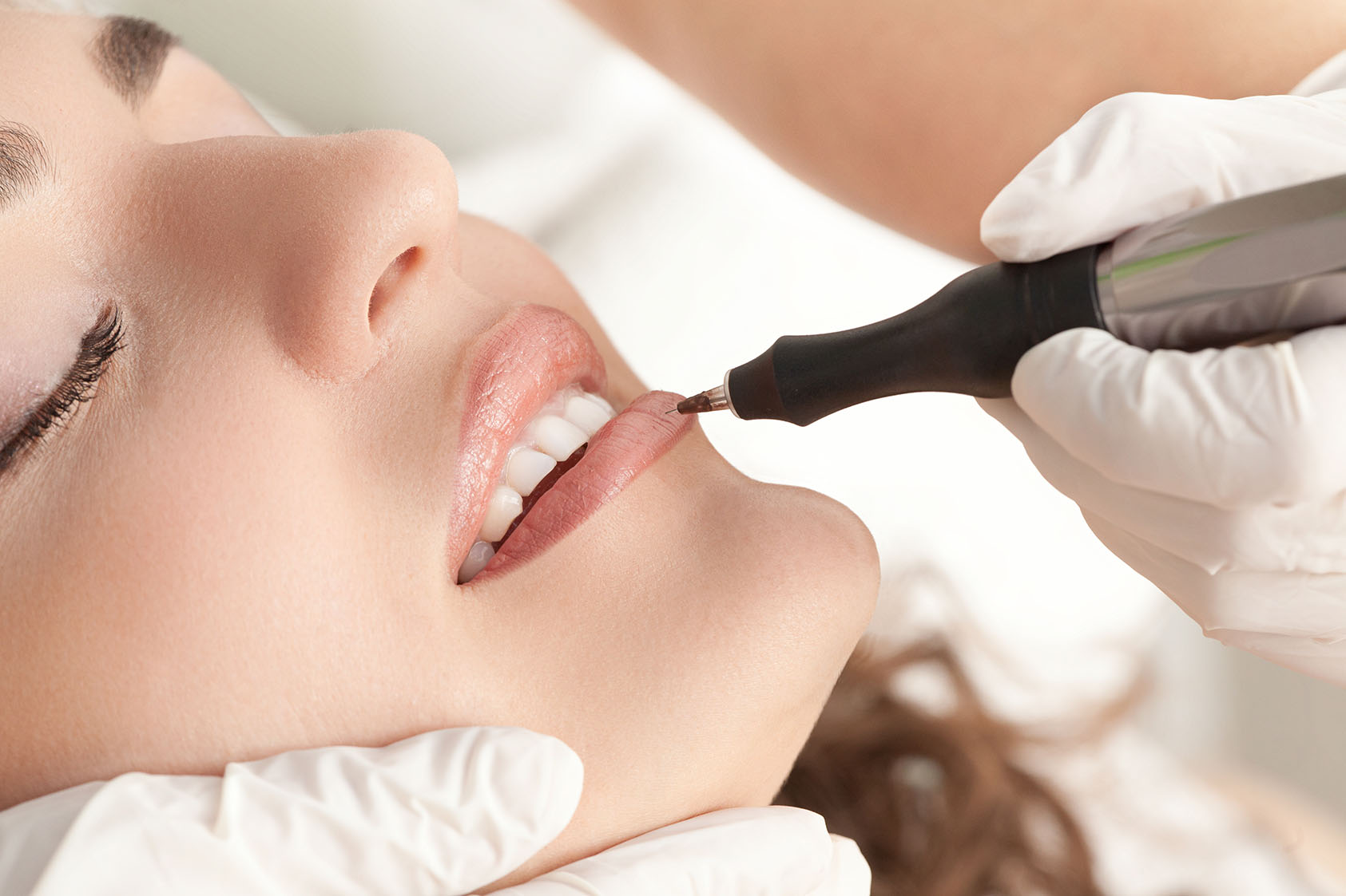 LIP TATTOOING MASTERCLASS